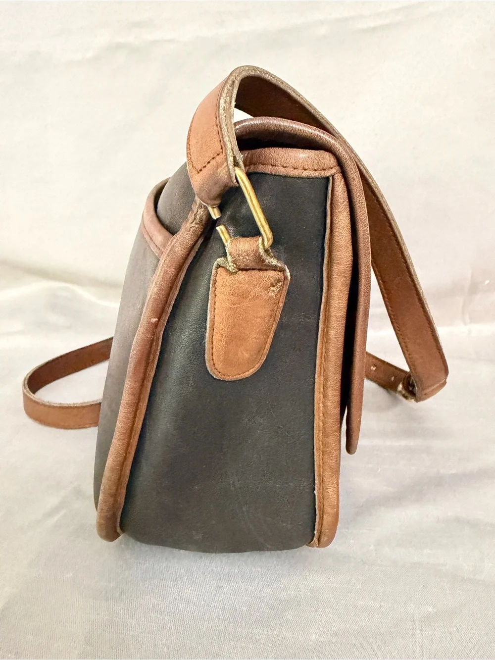 Vintage COACH City Spectator Bag Black/ Brown Two Toned Leather 80’s 0445-042